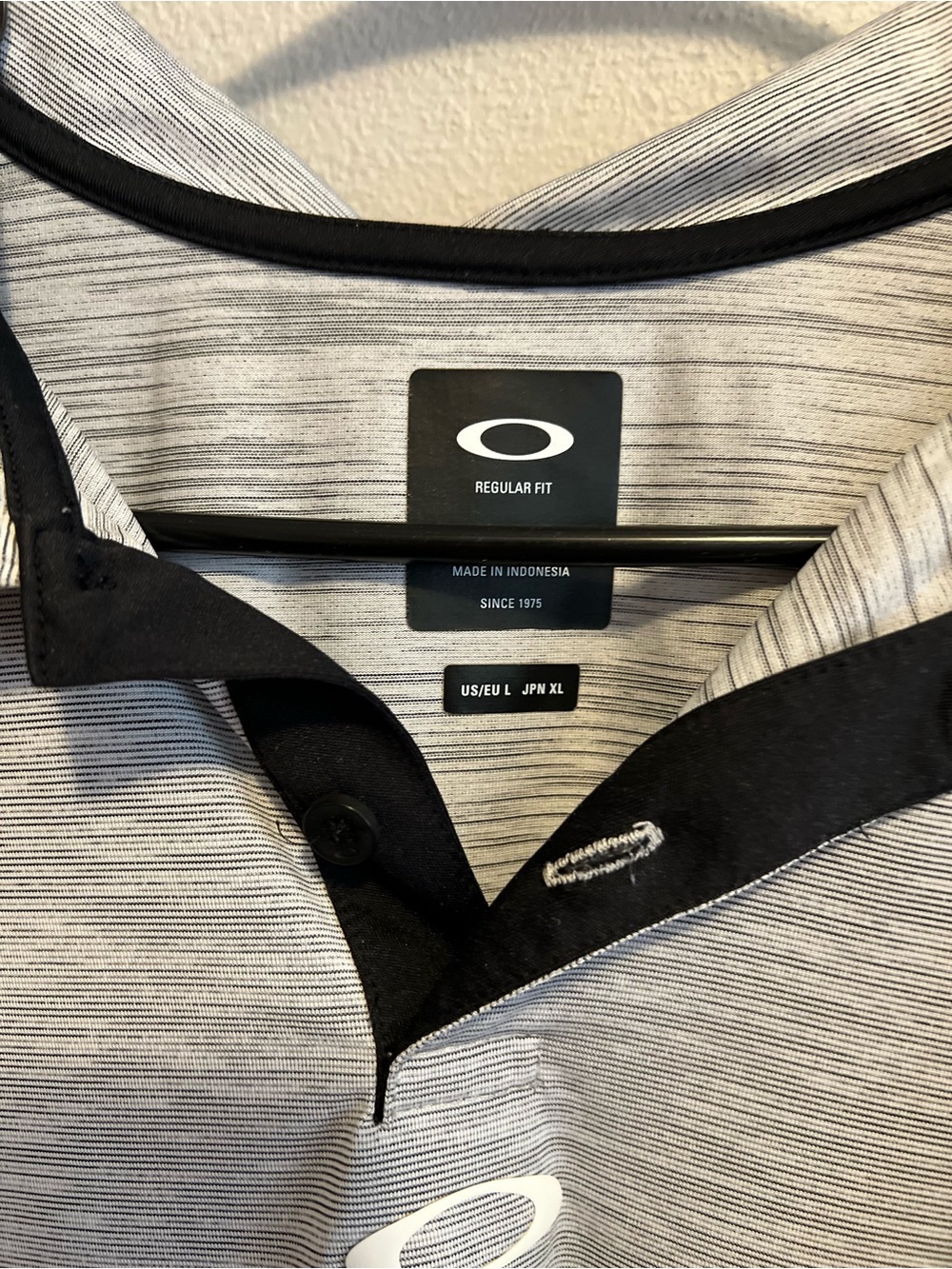 Men’s Oakley Polo Bundle - Picture 2 of 4
